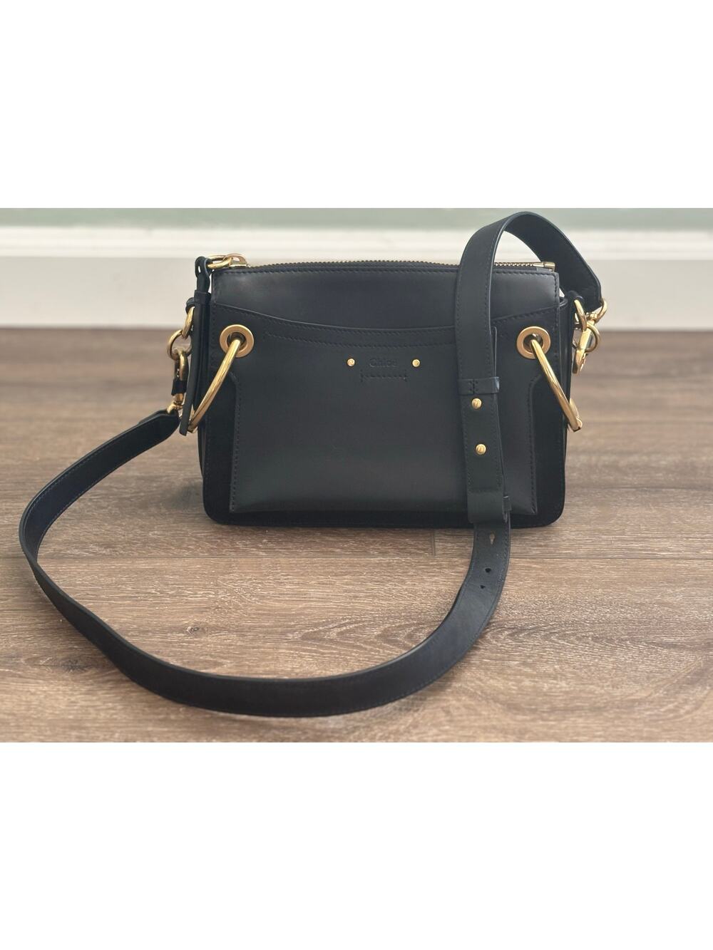 Authentic Chloé Roy Small Black Leather Crossbody Shoulder Bag Gold Hardware